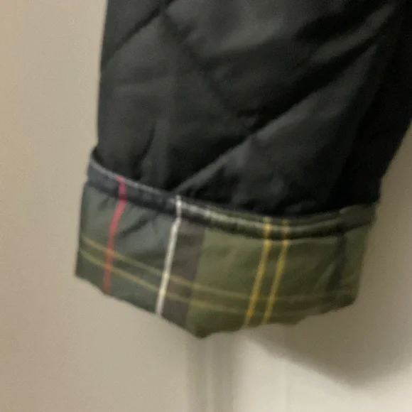 Barbour Women's tummelBlack Quilted Trench Coat size 8